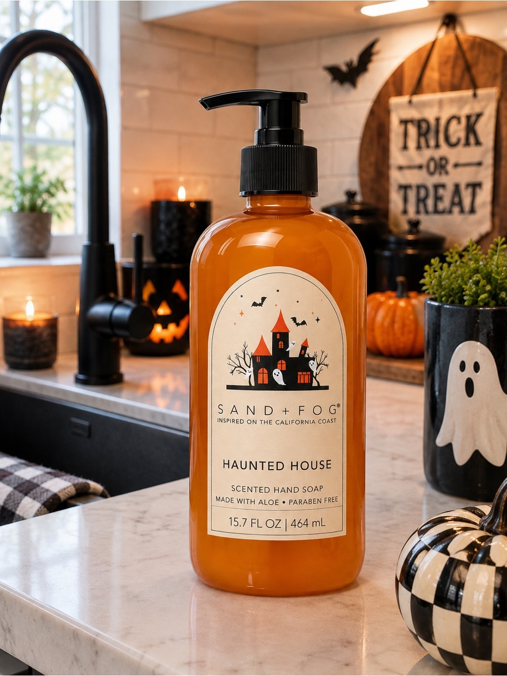 Sand + Fog Haunted House Scented Hand Soap – Halloween – 15.7 Fl Oz
